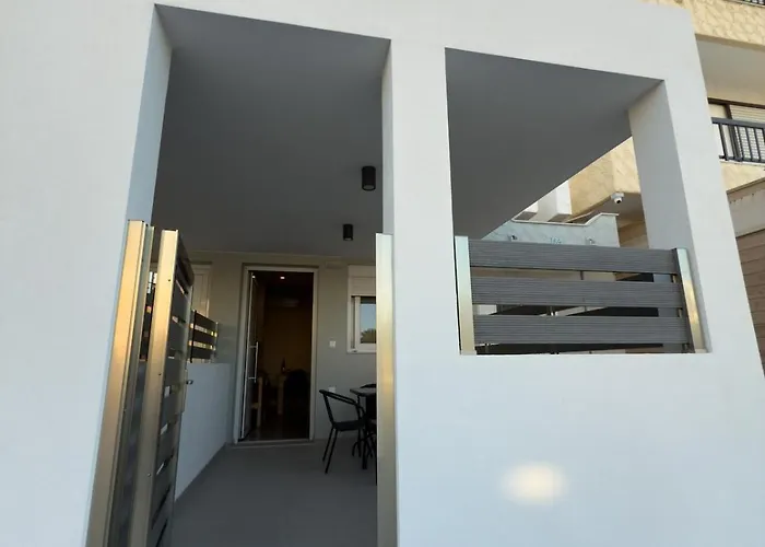 Valasia's House شقة